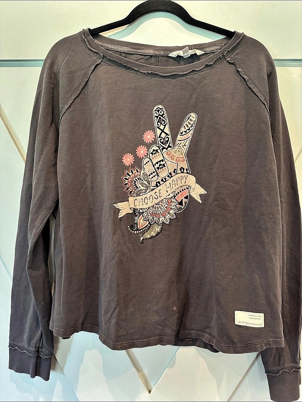 odd molly Long Sleeve Graphic Pullover in Gray